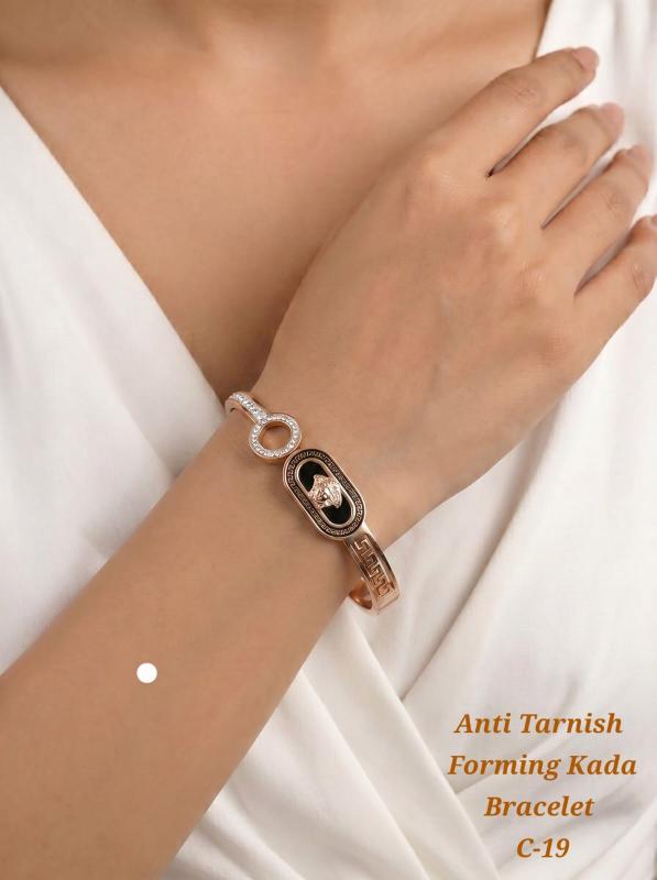 Anti tarnisha forming kada bracelet c 19 Fashion jewellery exporters from Gujarat